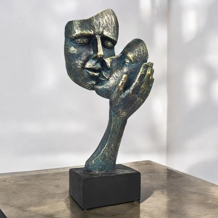 Настолна декорация 35x22x13 cm, изработена от смола с патина