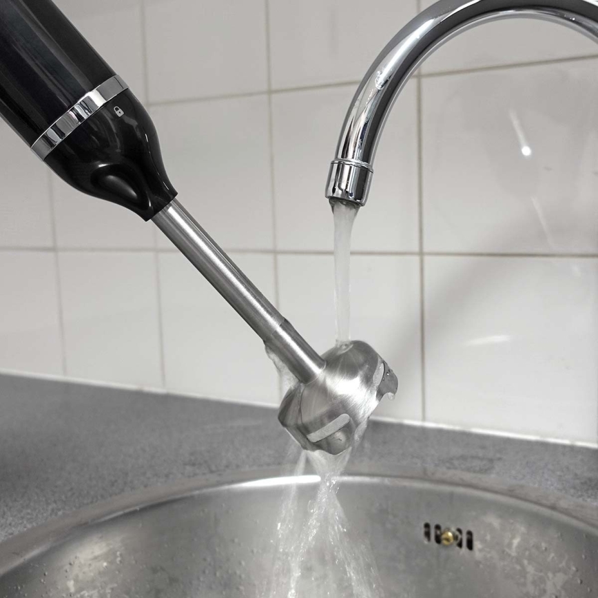 Пасатор 600W/230V черен