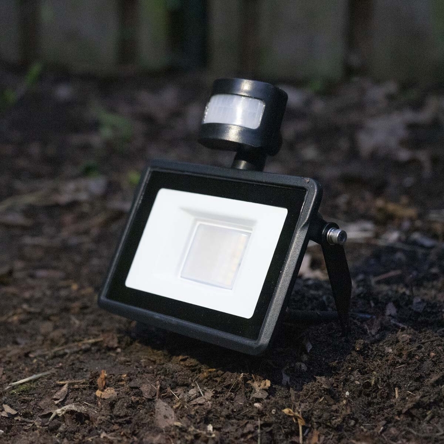 LED Димируем прожектор със сензор за движение SmartLife LED/20W/230V 3000-6500K IP44 Wi-Fi