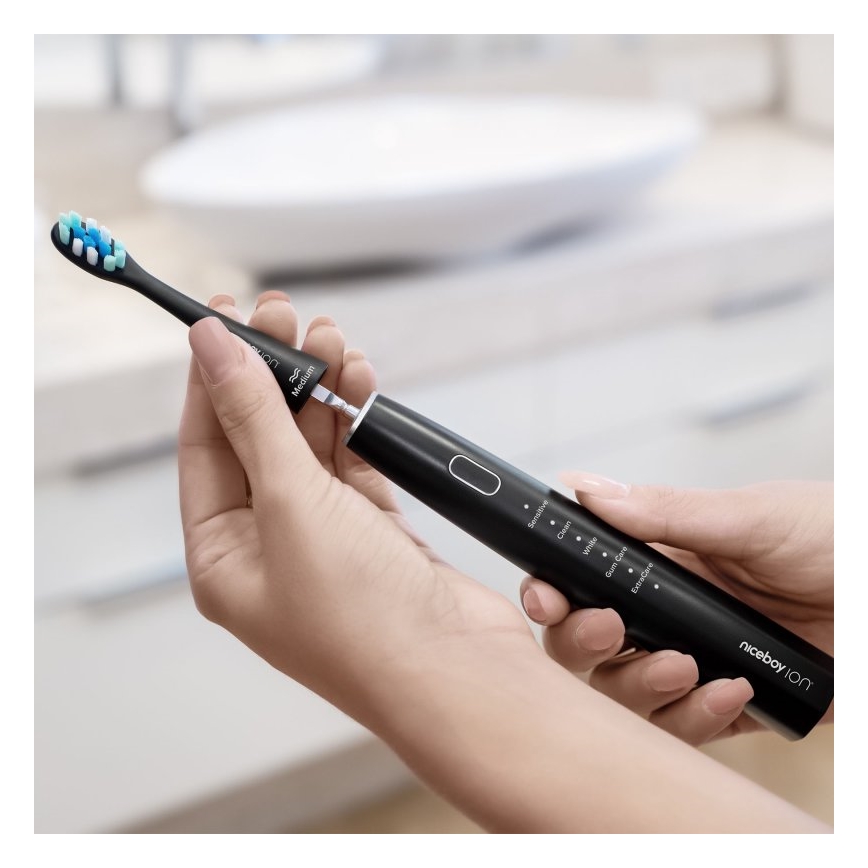 Niceboy ION Sonic - Звукова четка за зъби 800 mAh IPX7 черен