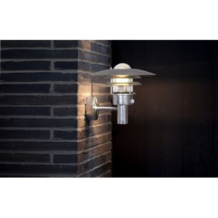 Nordlux - Външно стенно осветително тяло с вграден сензор LONSTRUP 1xE27/60W/230V IP44 сребърно