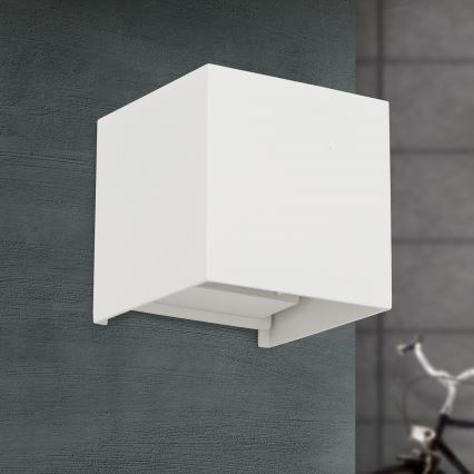 LED Екстериорен аплик CUBE 2xLED/3W/230V IP54 бял