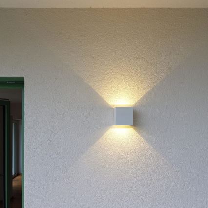 LED Екстериорен аплик CUBE 2xLED/3W/230V IP54 бял