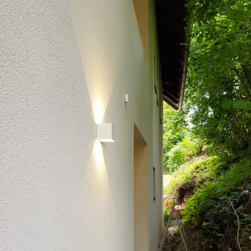 LED Екстериорен аплик CUBE 2xLED/3W/230V IP54 бял