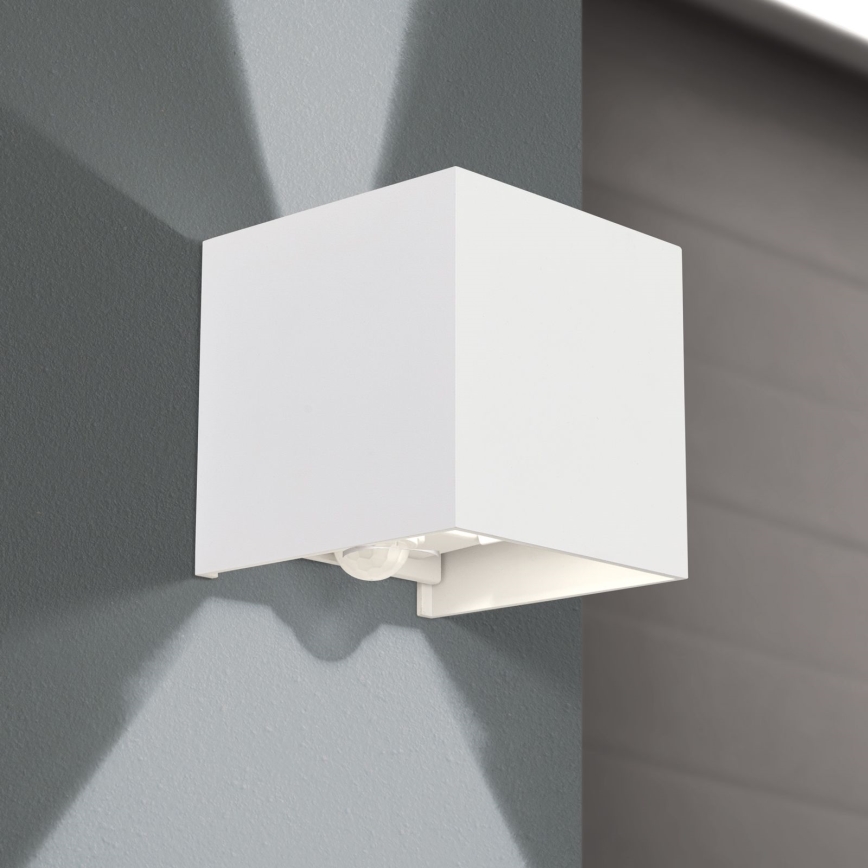 LED Външна стенна лампа със сензор за движение и здрач CUBE-S LED/13W/230V IP54 бял