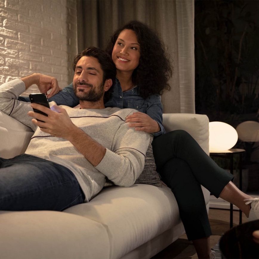 Основен Комплект Philips Hue STARTER KIT 2xE27/9W + устройства за взаимно свързване 2700K
