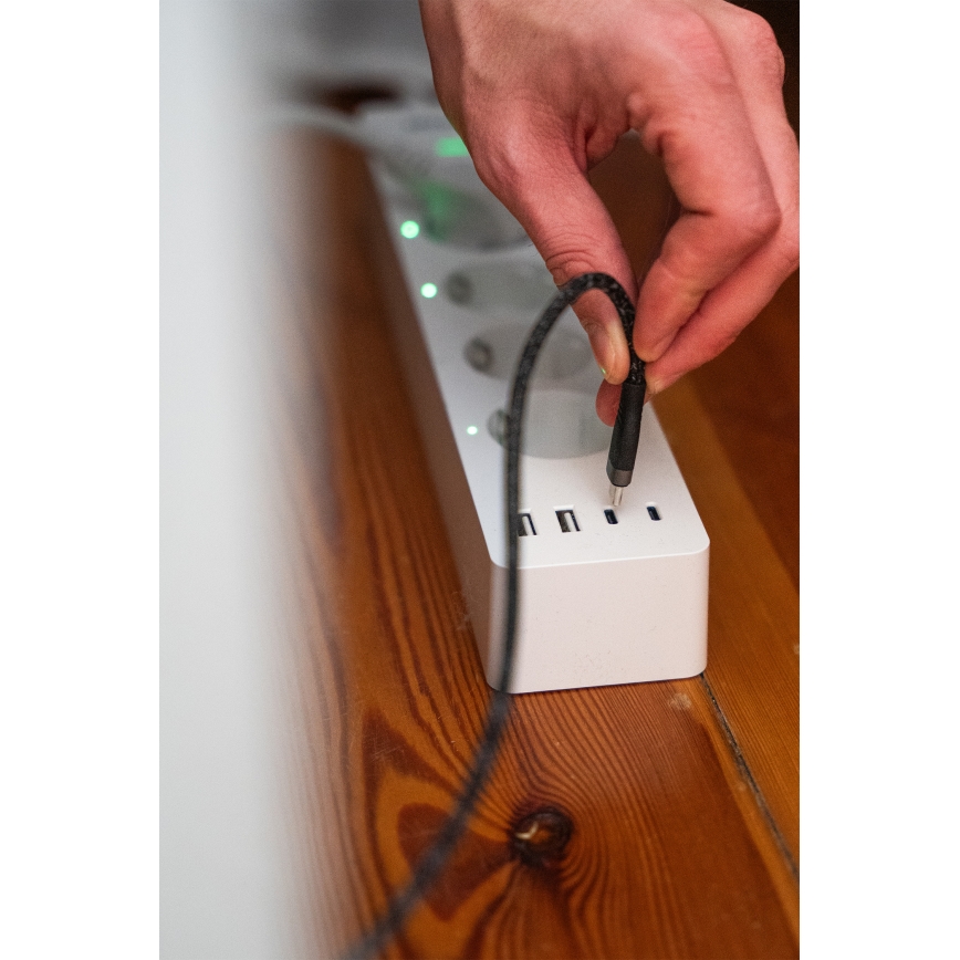 Osram - Разклонител SMART+ 4Z тип F + 2xUSB-A + 2xUSB-C Wi-Fi