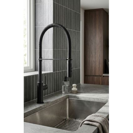 Paffoni - Смесител за кухненска мивка с изтегляща се душ слушалка LIGHT 52,5 см, черен