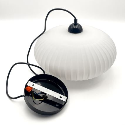 Пендел HARMA 1xE27/15W/230V Ø 30 см бял/черен