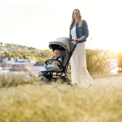 PETITE&MARS - Спортна детска количка FLIP в платиново сиво