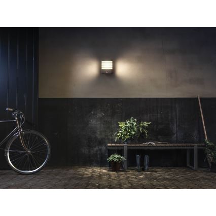 Philips -LED Екстериорен аплик със сензор 1xLED/3W/230V IP44