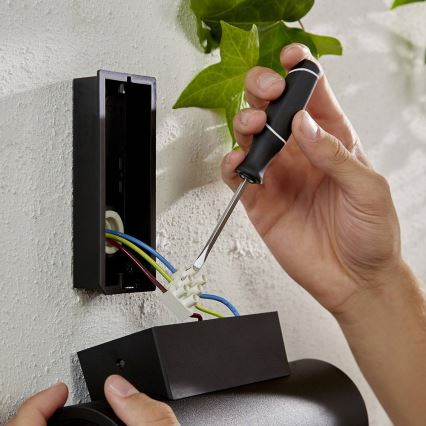 Philips - LED RGBW Димируем екстериорен аплик Hue APPEAR 2xLED/8W/230V IP44