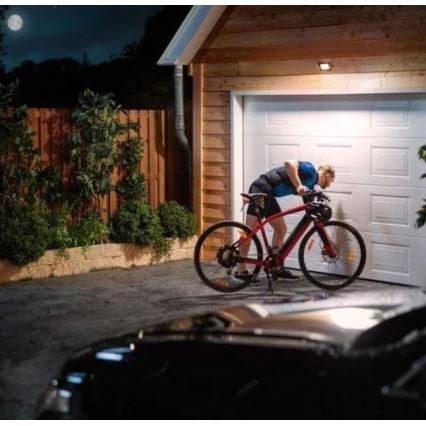 Philips - LED Прожектор със сензор DECOFLOOD LED/20W/230V IP65