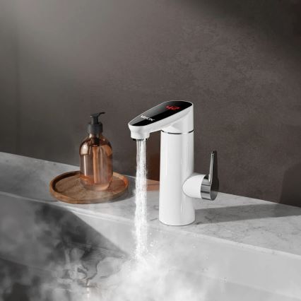 Проточен бойлер с LED дисплей 3000W/230V IPX4 бял