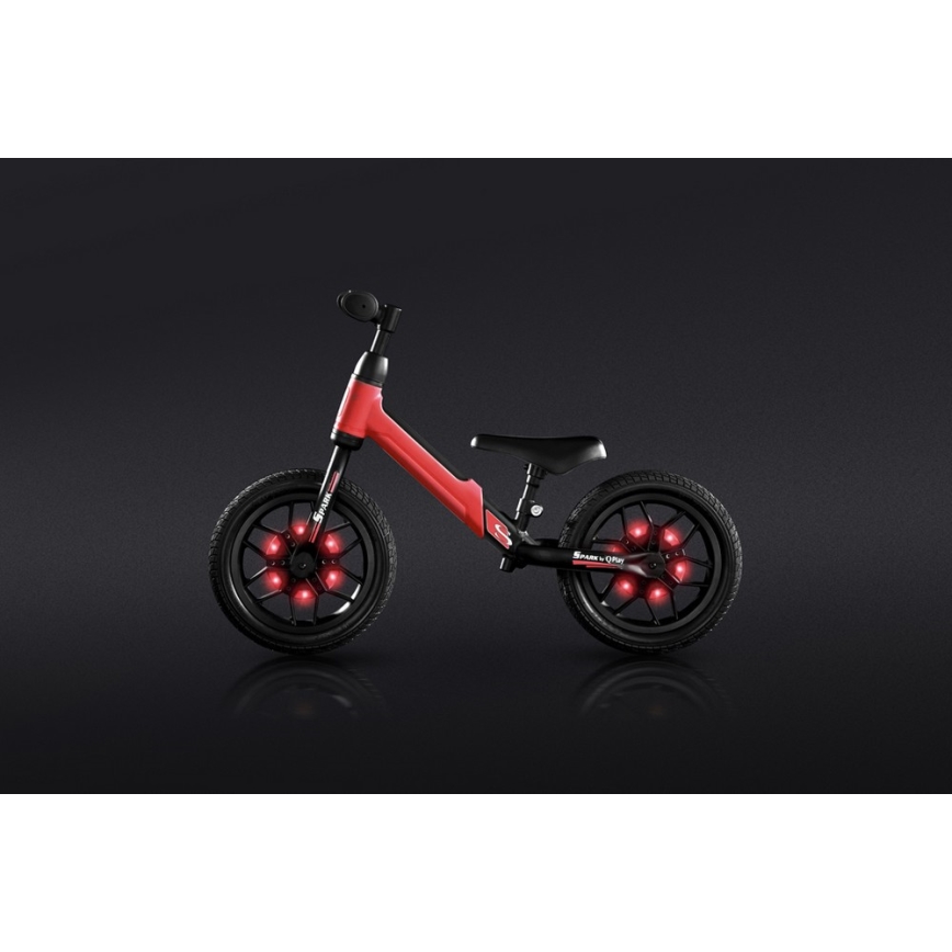 QPlay - Беговел с LED светлини на колелата SPARK червен