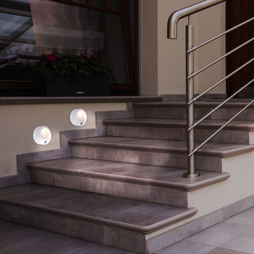 Rabalux - LED Екстериорна Стенна лампа със сензор LED/1,5W/3xAA бяла IP44