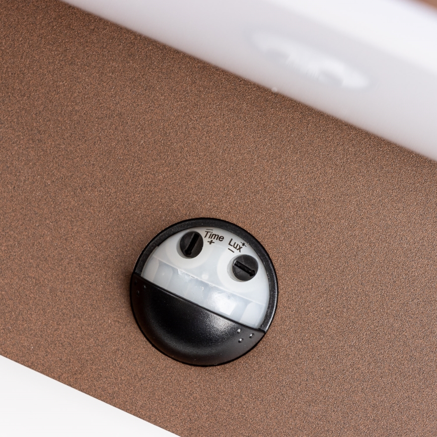 Redo 90588 - LED външно стенно осветително тяло с сензор FLIP LED/20W/230V 3000K CRI 90 IP54 кафяво