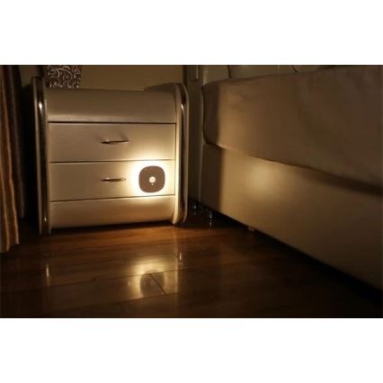 LED Лампа за ориентация със сензор LED/0,45W/3xAAA 3000K бял