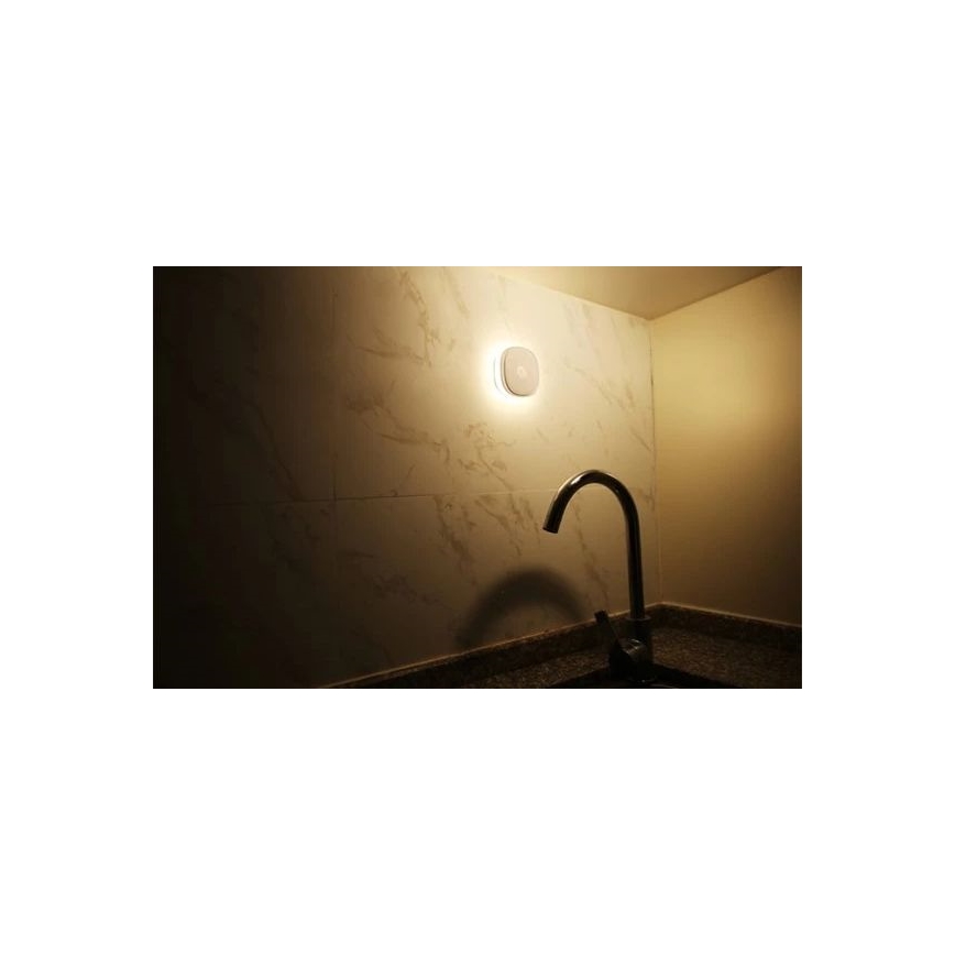 LED Лампа за ориентация със сензор LED/0,45W/3xAAA 3000K бял