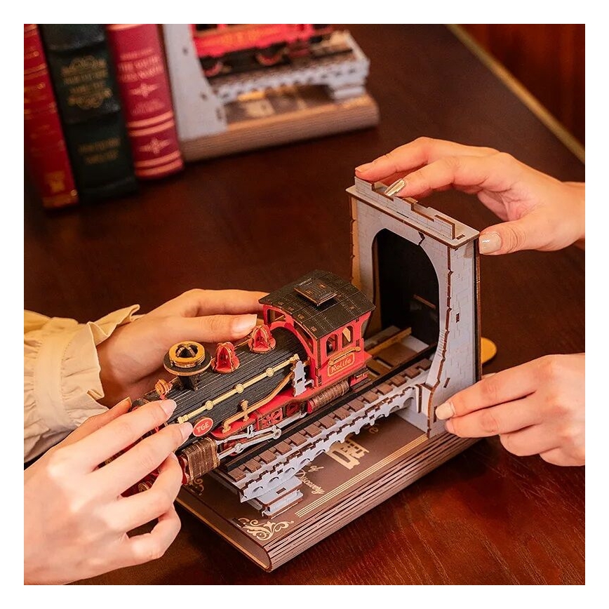 RoboTime - 3D пъзел Стопер за книги Исторически парен влак