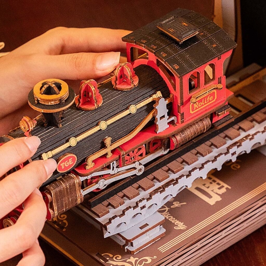 RoboTime - 3D пъзел Стопер за книги Исторически парен влак