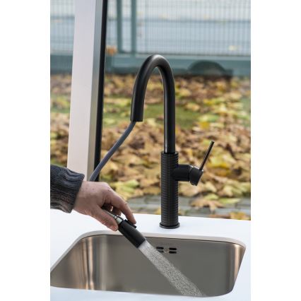 Sapho - Кран за мивка с издърпваща се пръскачка FLAWO матов черен