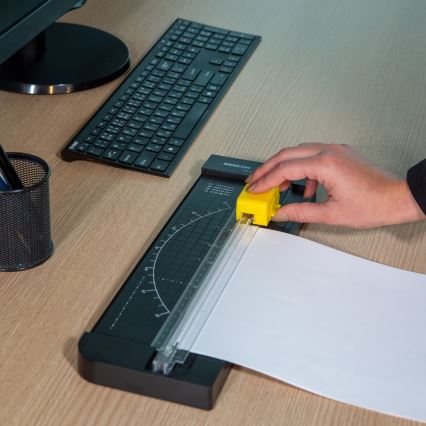 Sencor - Гилотина за хартия A4 310мм черна