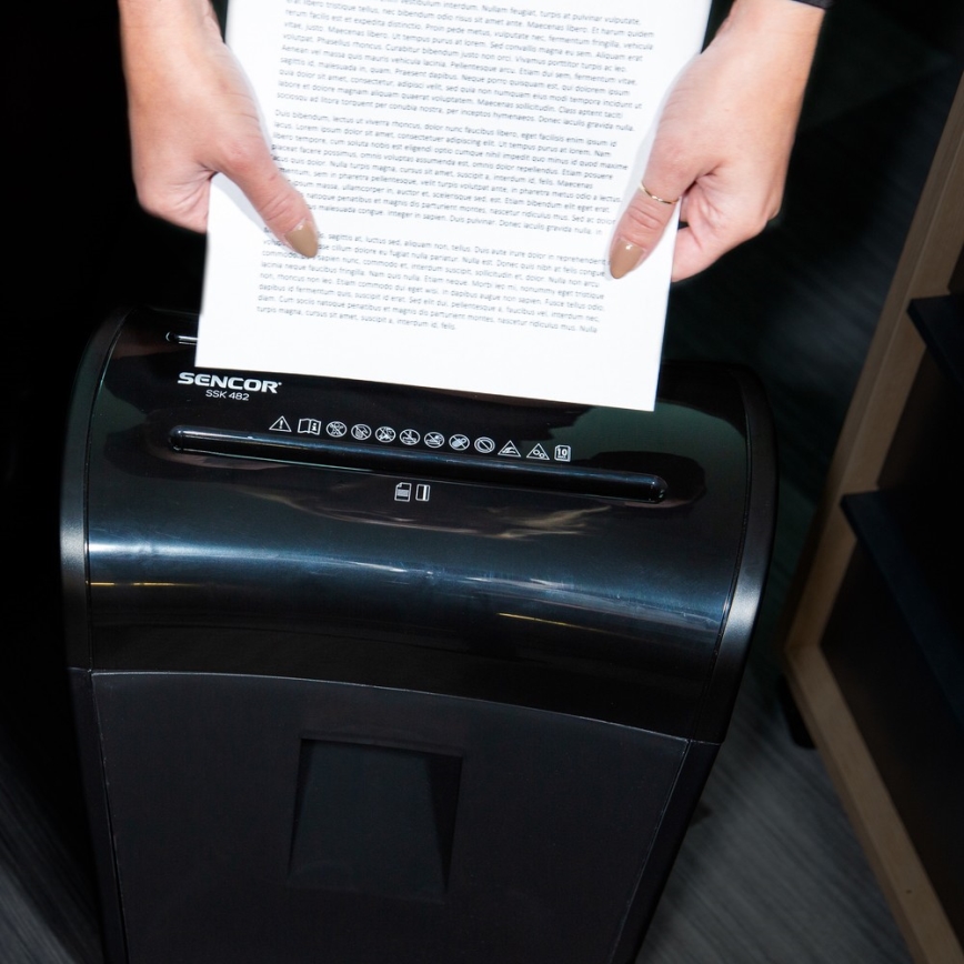 Sencor - Шредер за CD и хартия A4 обем 14л 230V черен