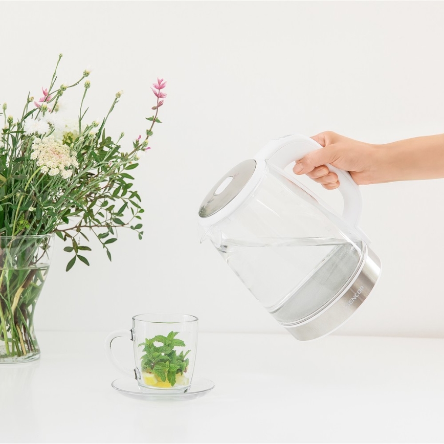 Sencor - Кана с терморегулация и LED подсветка 2 л 2200W/230V бяла