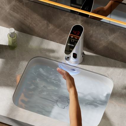 Сензорен проточен бойлер с LED дисплей 3000W/230V IPX4 бял