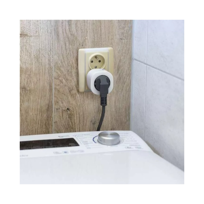 Смарт щепсел GoSmart 3680W/230V/16A Wi-Fi Tuya