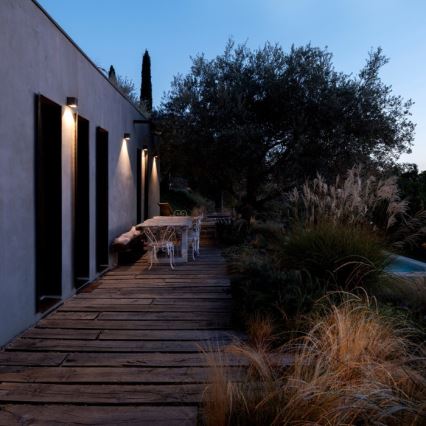 Соларно стенно LED осветително тяло QUERK LED/1,2V 3000/4000K IP54 800 mAh