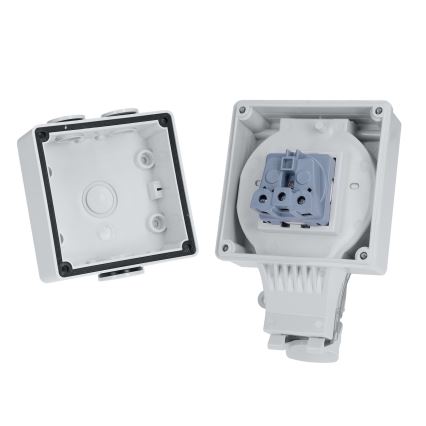 Водоустойчива розетка за влажни помещения 230V/16A IP66