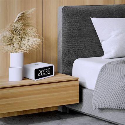 Дигитален часовник с Qi безжично зарядно 230V/CR2032 бял