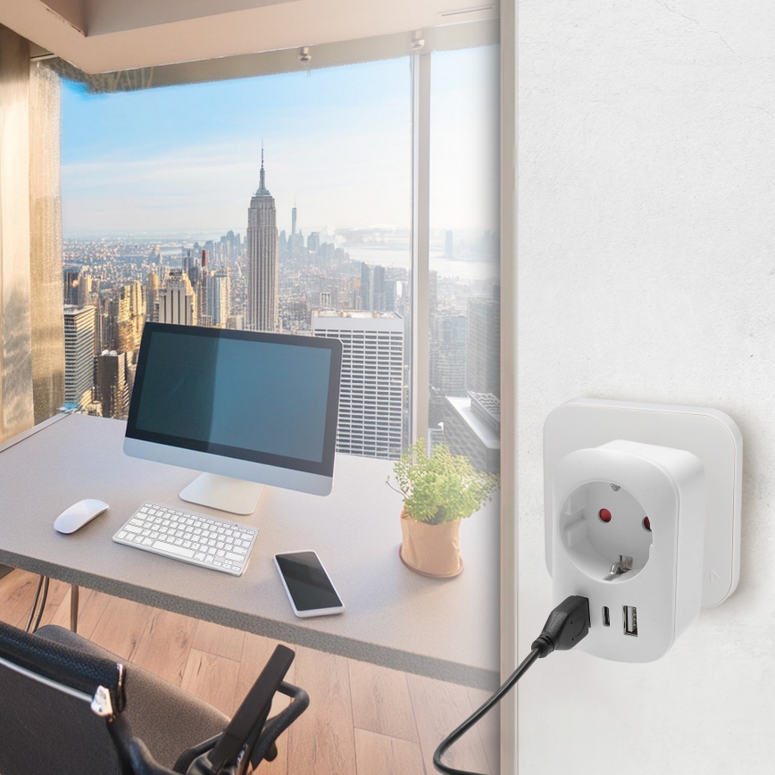 Пътен адаптер за САЩ 230V 2x USB-A + 1x USB-C