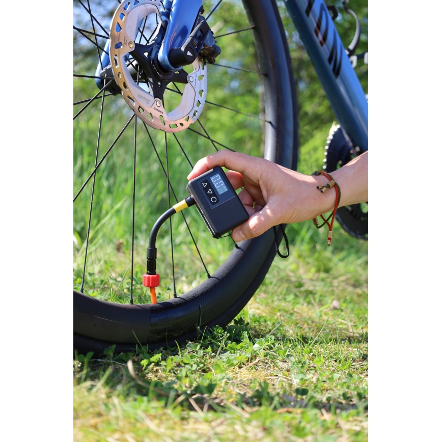 Дигитален джобен компресор 500 mAh 5V черен