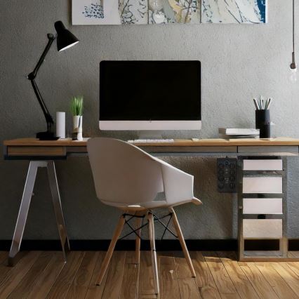 Удължител с ключ и защита от пренапрежение 8Z Тип E + 1xUSB-A + 1xUSB-C 2 m черен