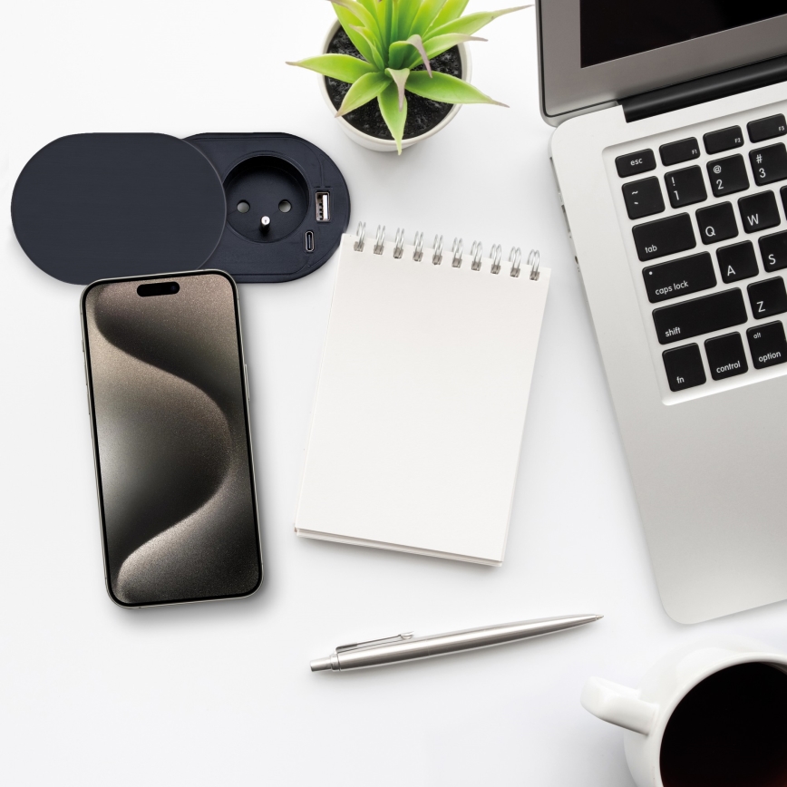 Вграден контакт с плъзгащ капак, 20W, 1x контакт + USB A+C, черен