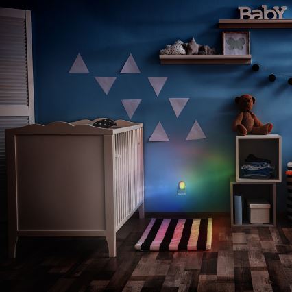LED RGB Лампа за ориентация за контакт със сензор LED/0,5W/230V