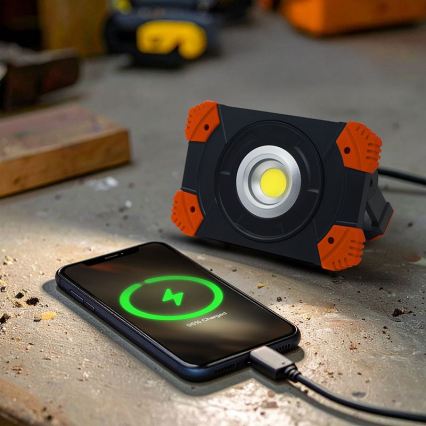 LED акумулаторен прожектор LED/10W/3,7V 4400 mAh