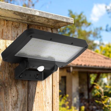 Соларен LED прожектор със сензор LED/5W/3,7V 1500 mAh IP54