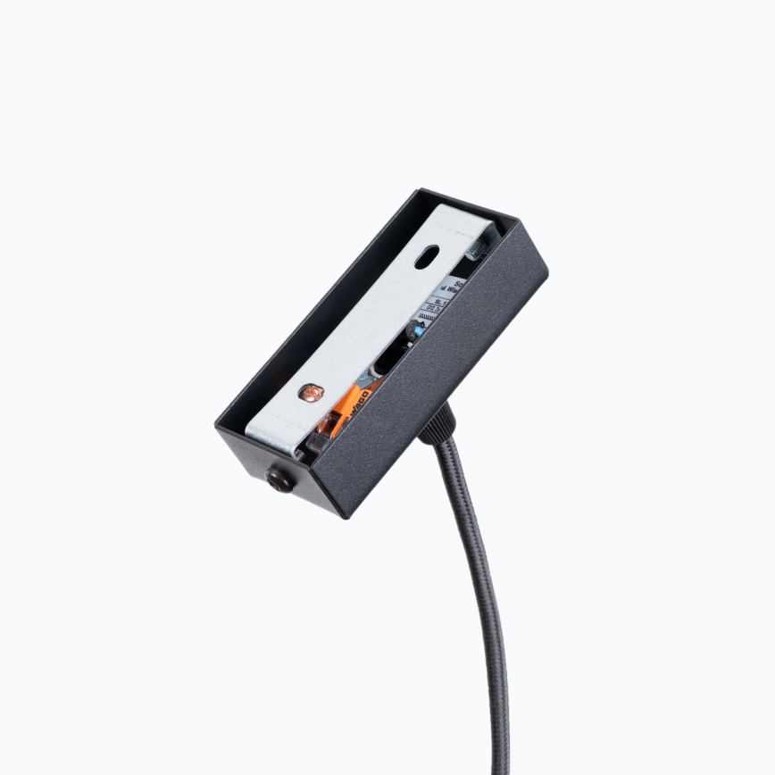 LED Пендел SPARK 1xG13/8,5W/230V черен