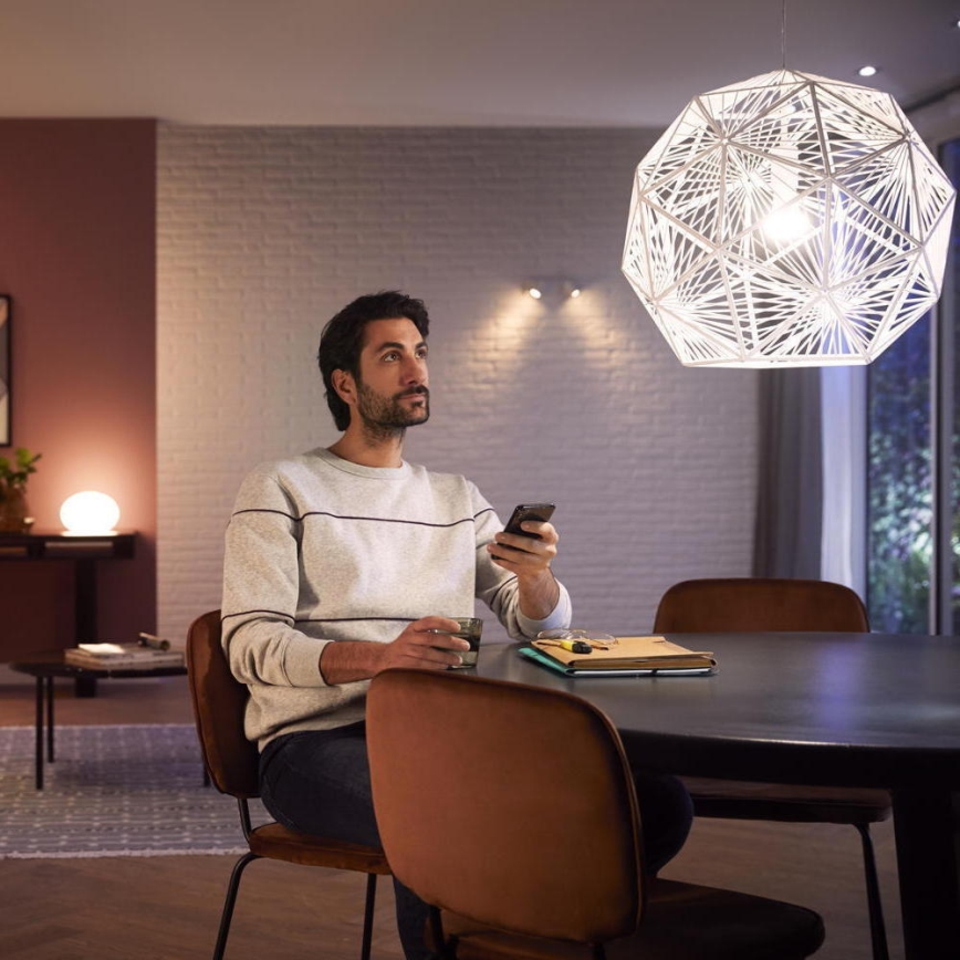 Стартов комплект Philips Hue White and Color Ambiance — 3x E27/9W (2000–6500 K) с Hue Bridge и димер