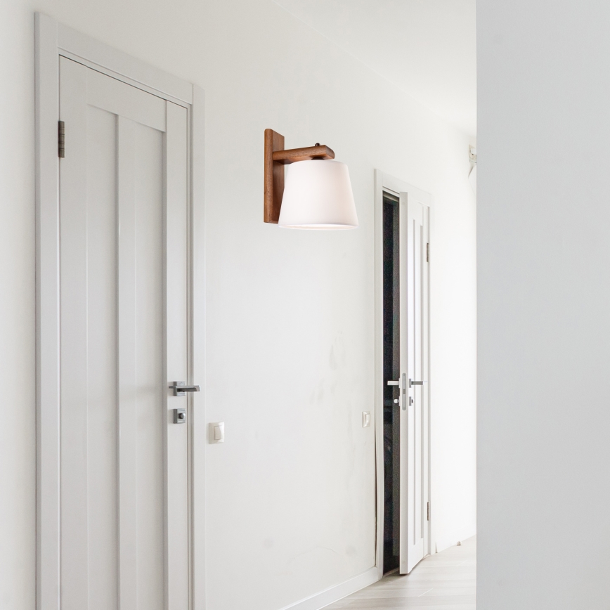 Стенно осветително тяло AIDA 1xE27/60W/230V, цвят дъб