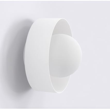 Стенно осветително тяло OZZY 1xG9/8W/230V бяло