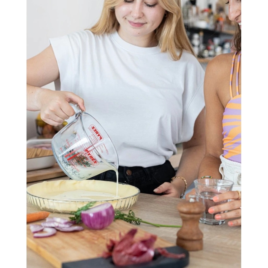 Стъклена мерителна чаша PYREX 0,5 л