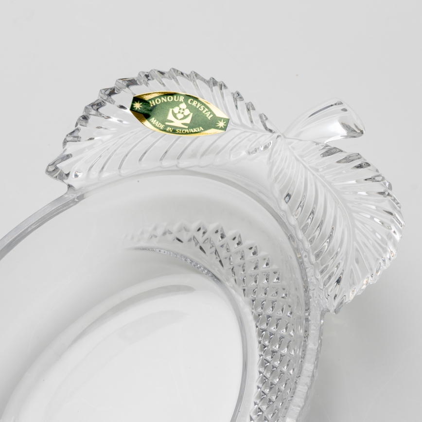 Стъклена купа слива прозрачен