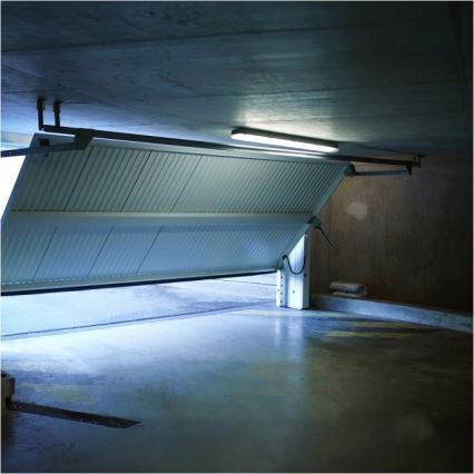 Техническо флуоресцентно осветително тяло HERMIC T8 2xG13/18W/230V IP65