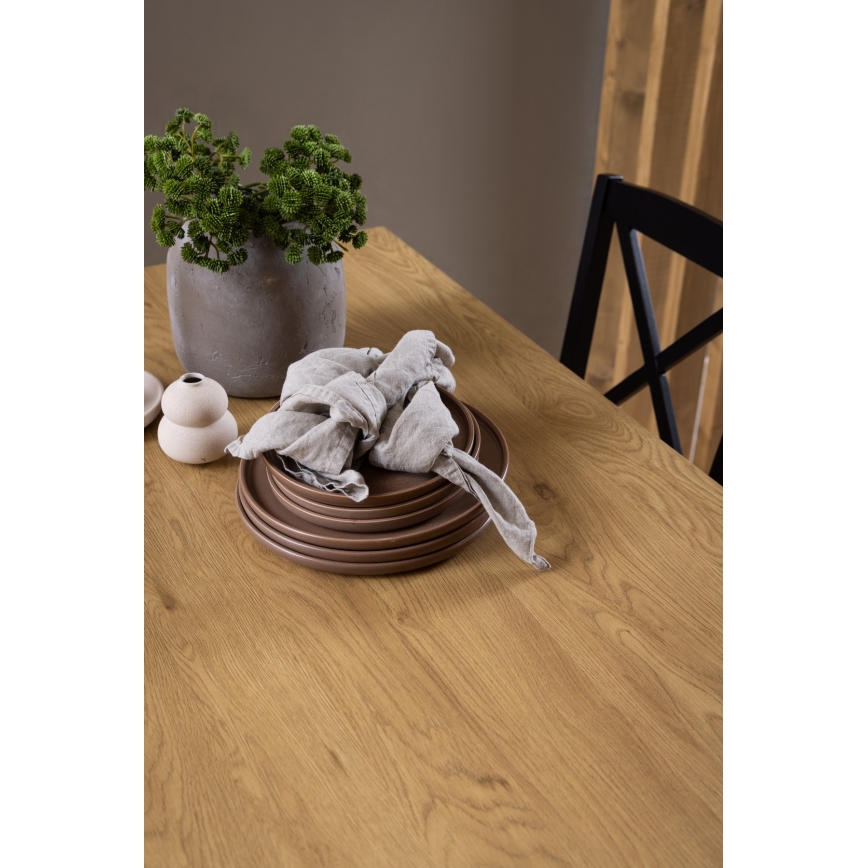 Трапезна маса CARYS от дъб