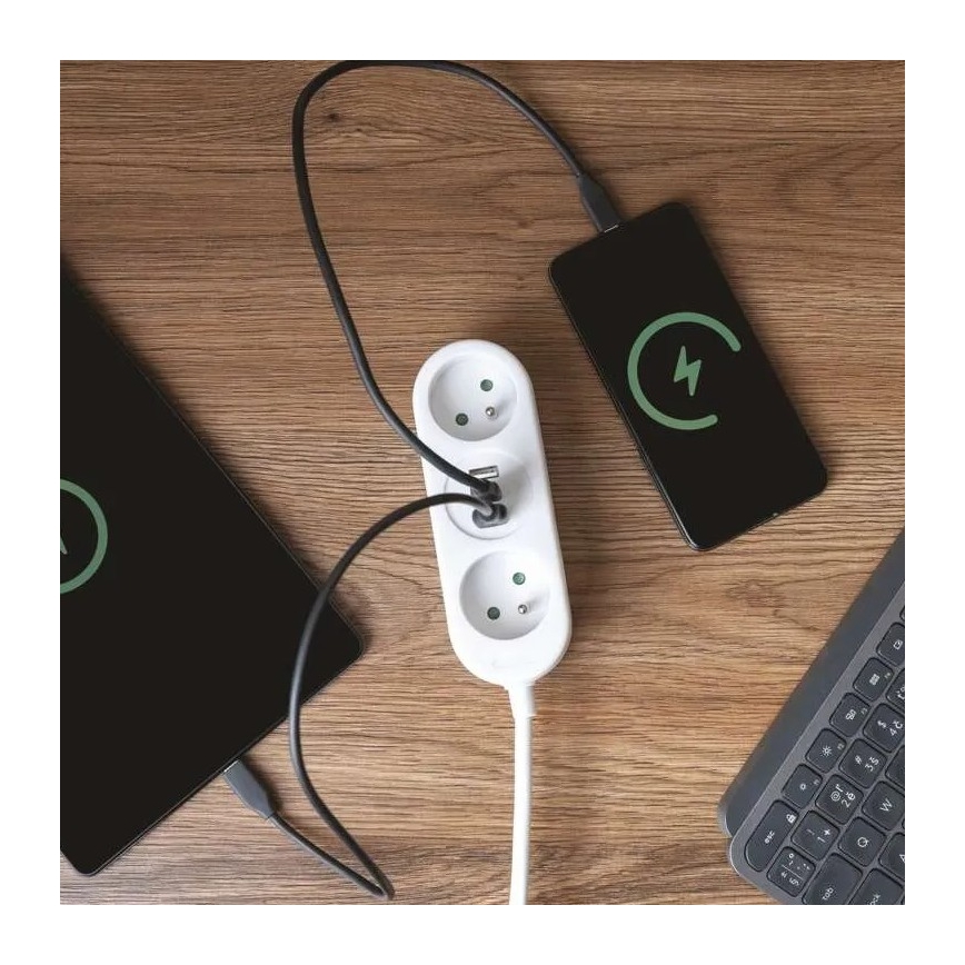 Удължителен кабел 2 гнезда + 2x USB-A + USB-C 1,4 м